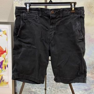 American Eagle classic extreme flex dark gray shorts size 32
